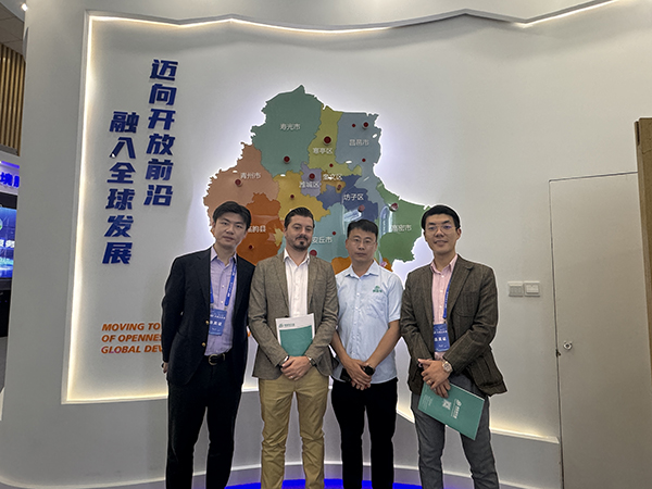 阿聯(lián)酋客戶來訪利森特